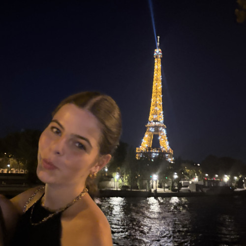 Danielle l. profile photo