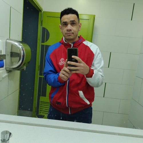 Leandro P.