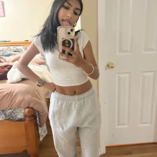 Angelina B. profile photo