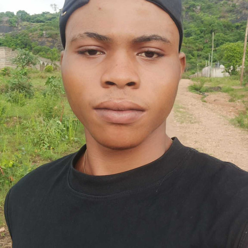 Monday L. profile photo