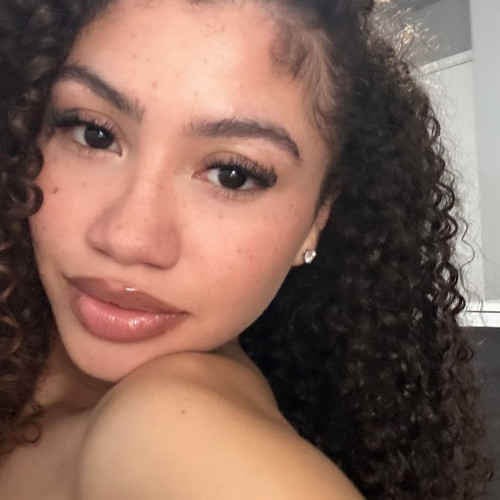 Daviona C. profile photo