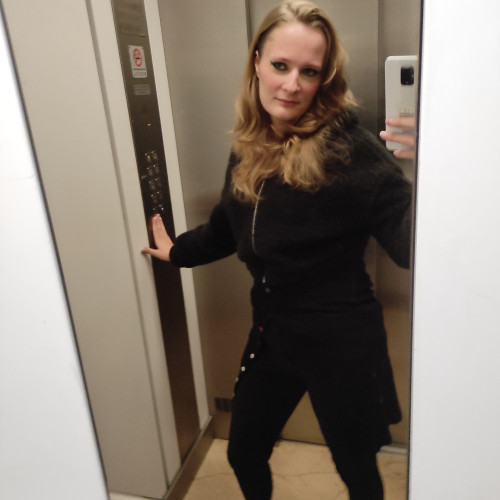 Barbi F. profile photo