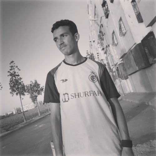خالد  و.