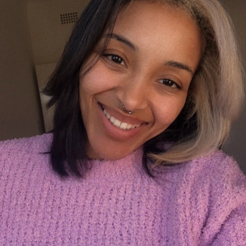 Taryn J.