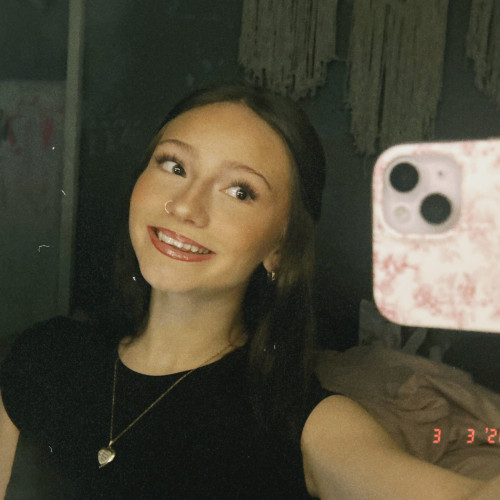 Lilly L. profile photo