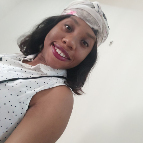 Esther N. profile photo