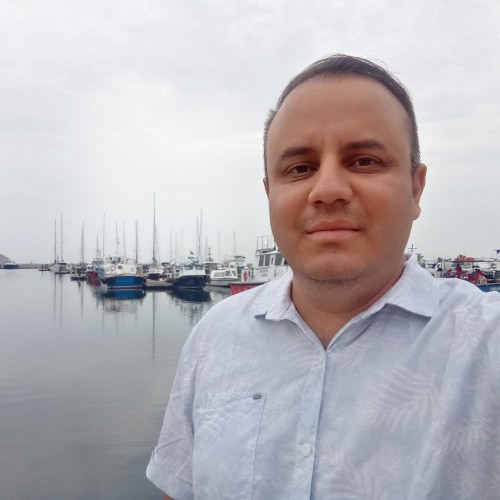 Alex  C.