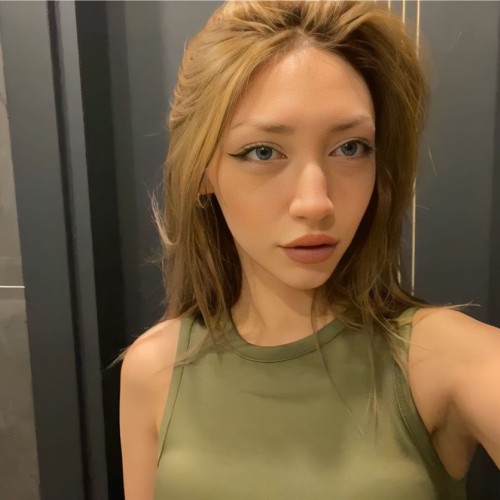 sena u. profile photo