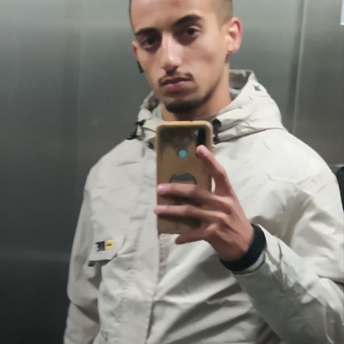 Hamza S.