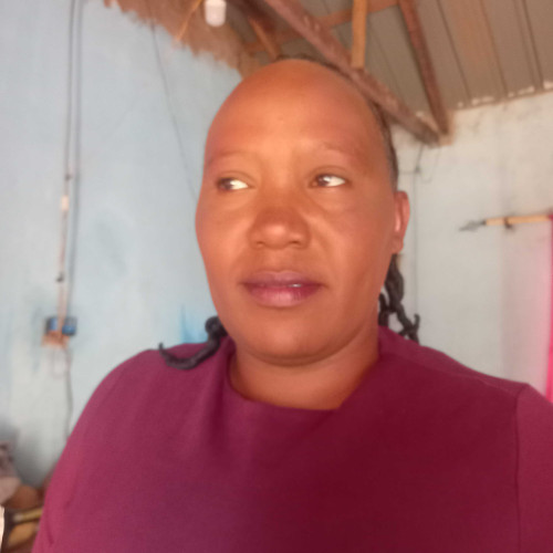 tessy m. profile photo