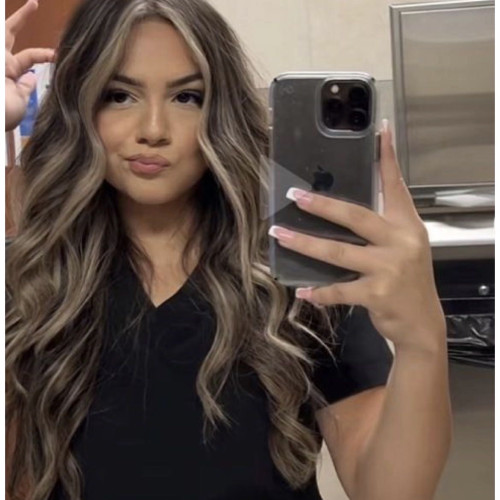 Ella H. profile photo