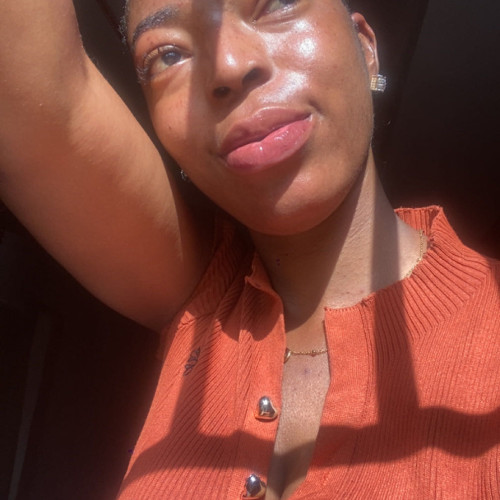 JOY M. profile photo