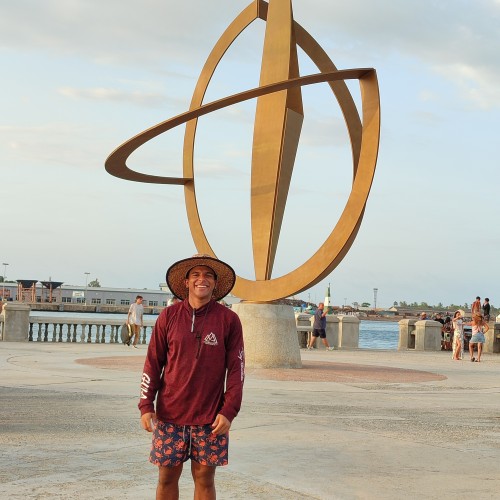 Yunior C.