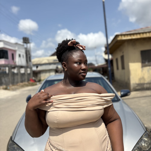 Elita O. profile photo