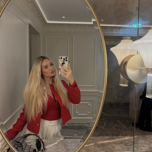Chloe B. profile photo