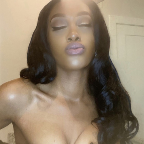 Raye M. profile photo