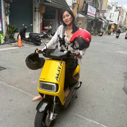 Natsumi A.