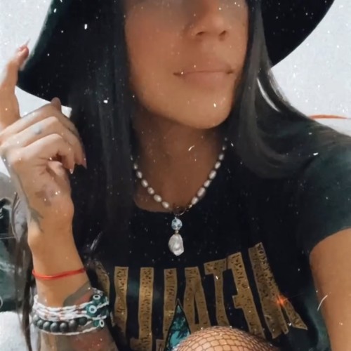 Melly J.