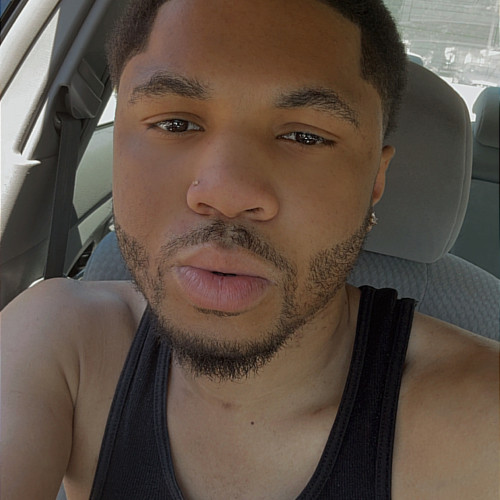Yatti Y Y. profile photo