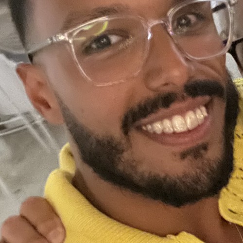 Angel R.
