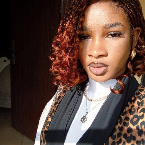 Tari L. profile photo