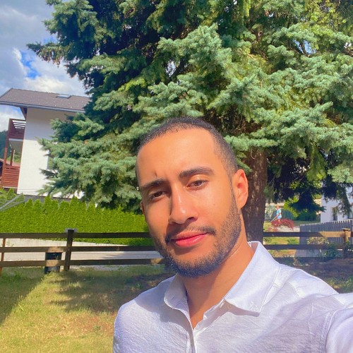 Rmimich  R. profile photo