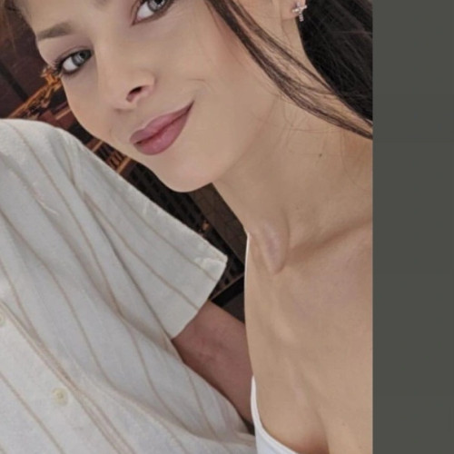 Julia J. profile photo