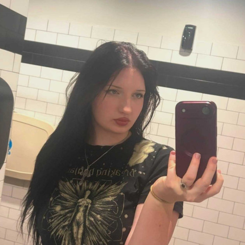 maddie j. profile photo