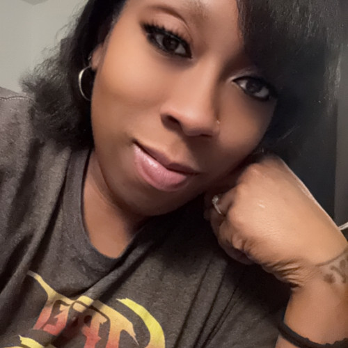 Jannelle F.