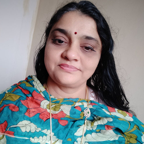 Lakshmi b.