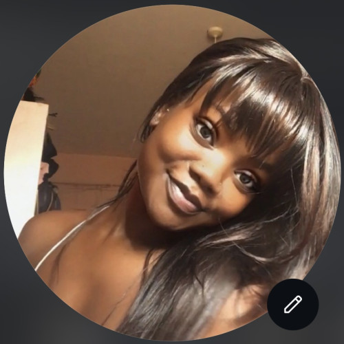 Luna E. profile photo