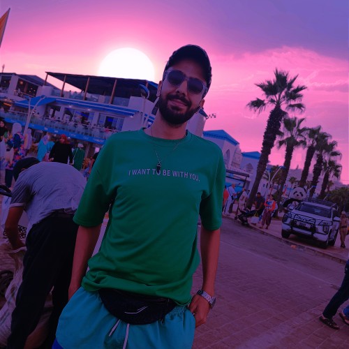 Taha E.