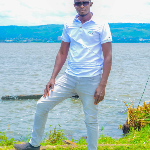 Hezmin c. profile photo