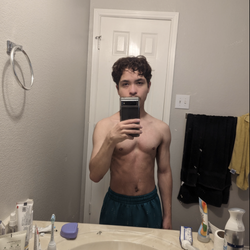 Nicholas  L. profile photo