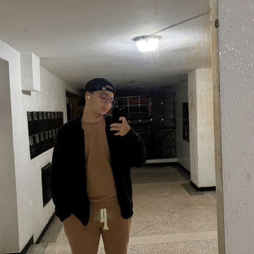 Taha F.