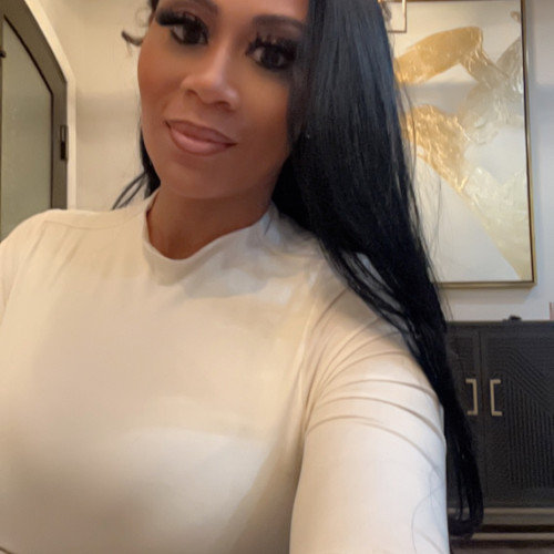 Courtney  M. profile photo