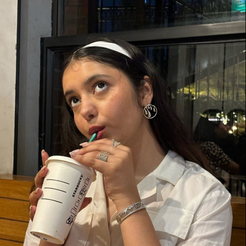 Ellie  J. profile photo
