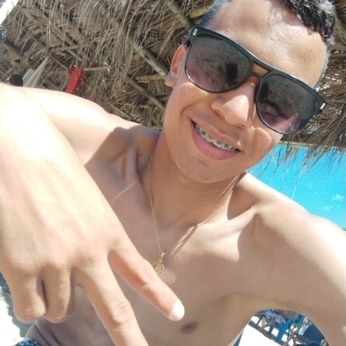 Jhe L.