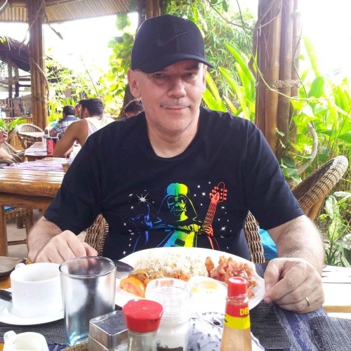 Dariusz B.