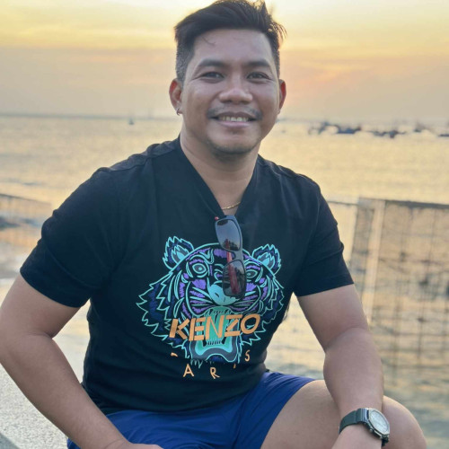 RAYMEN L. profile photo