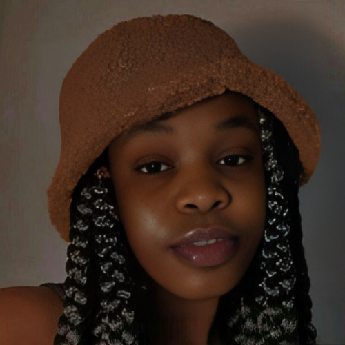 ESTHER  L. profile photo