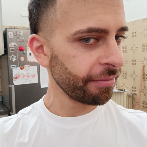 Roberto D.