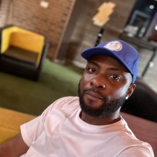 Emmzy N. profile photo