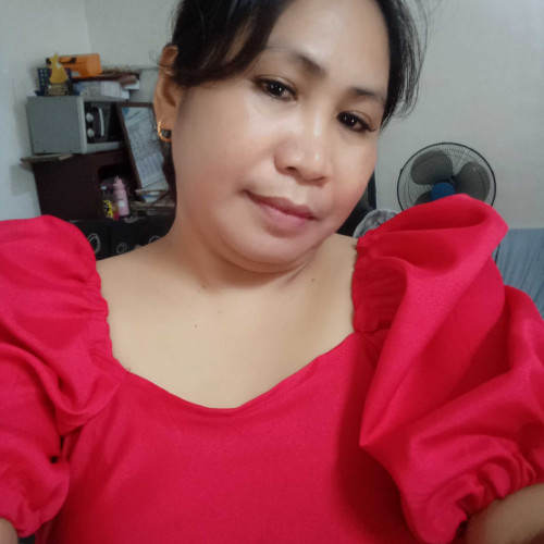 rowena f. profile photo