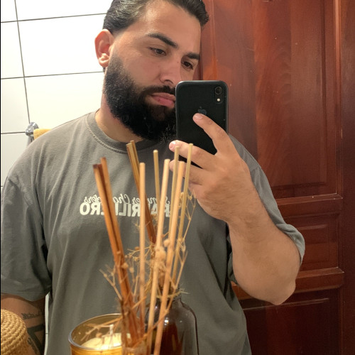 Oscar F. profile photo