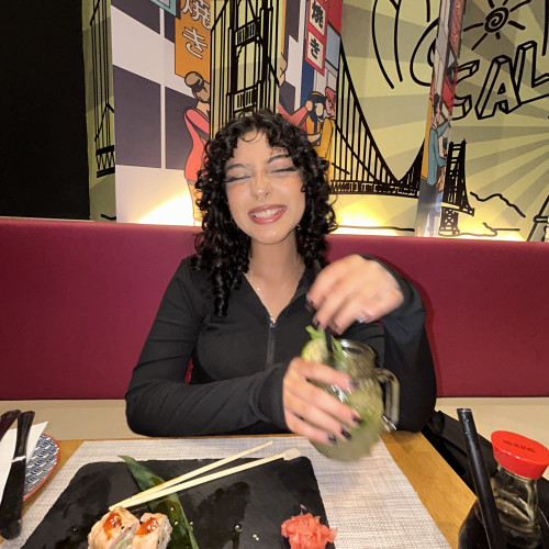 Violeta A.