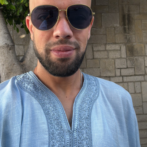 Anouar B.