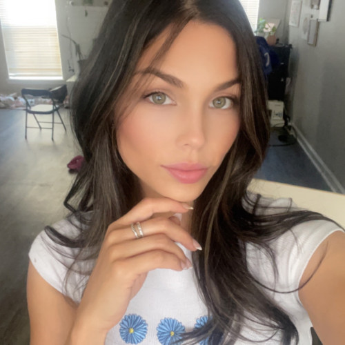 Ashley W. profile photo