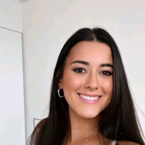 Jazmine B.