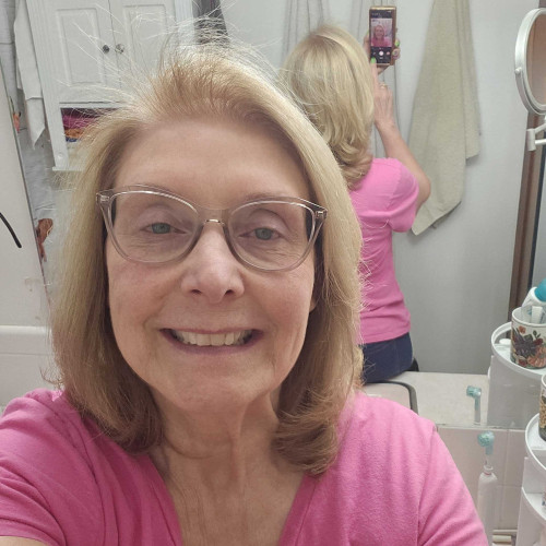 Laura C. profile photo